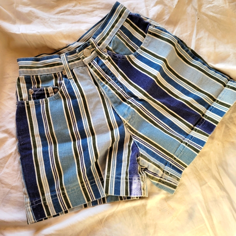 XS| Vintage Striped HW Shorts